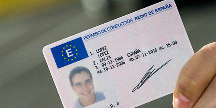tramitar el canje de la licencia de conducir venezolana en españa